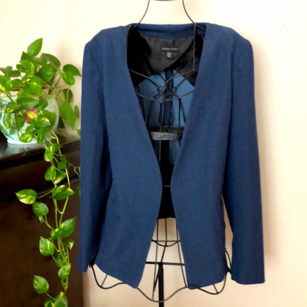 NWOT Adrienne Vittadini Blue Blazer Open Small
